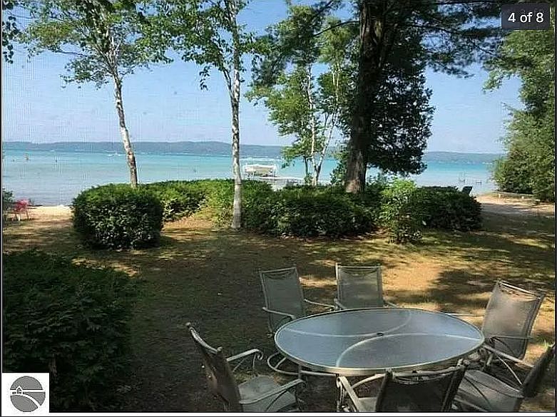 2nd image of 4418 Mollineaux Rd