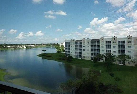 2nd image of 10750 NW 66th St APT 205