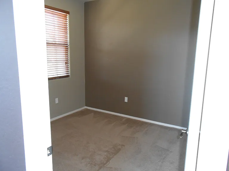 2670 Voyager-bedroom