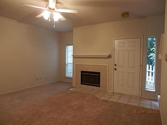 3rd image of 3924 Pickett Pl #3924