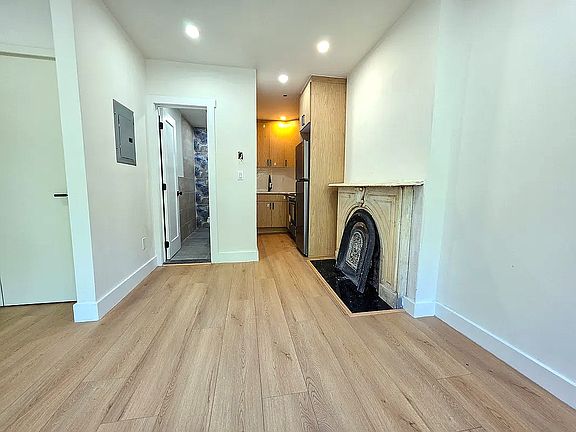 5th image of 20 Hancock St #2F
