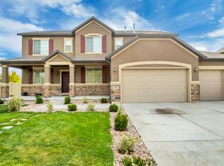 939 W White Wulff Dr, Bluffdale, UT 84065