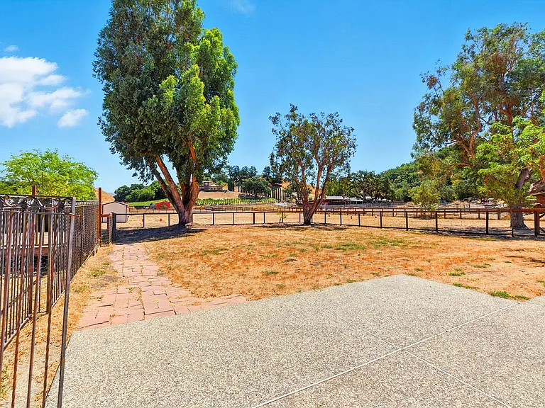 10200 Parrish View Dr — Photo 58