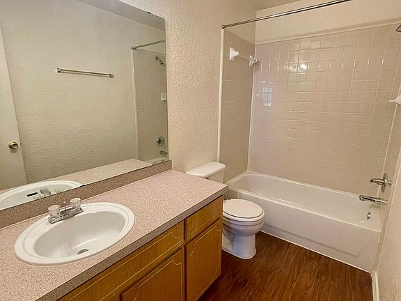 2nd image of 4409 Abigail Dr