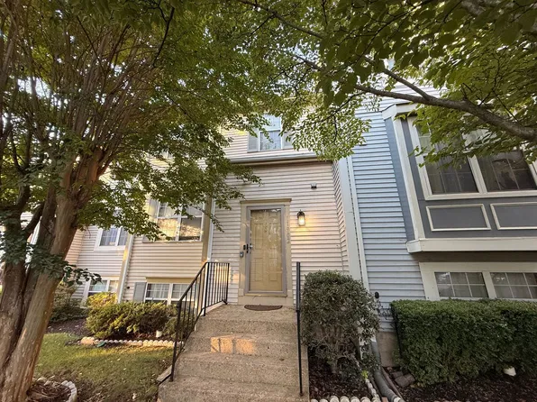 11902 Crimson Ln, Silver Spring, MD