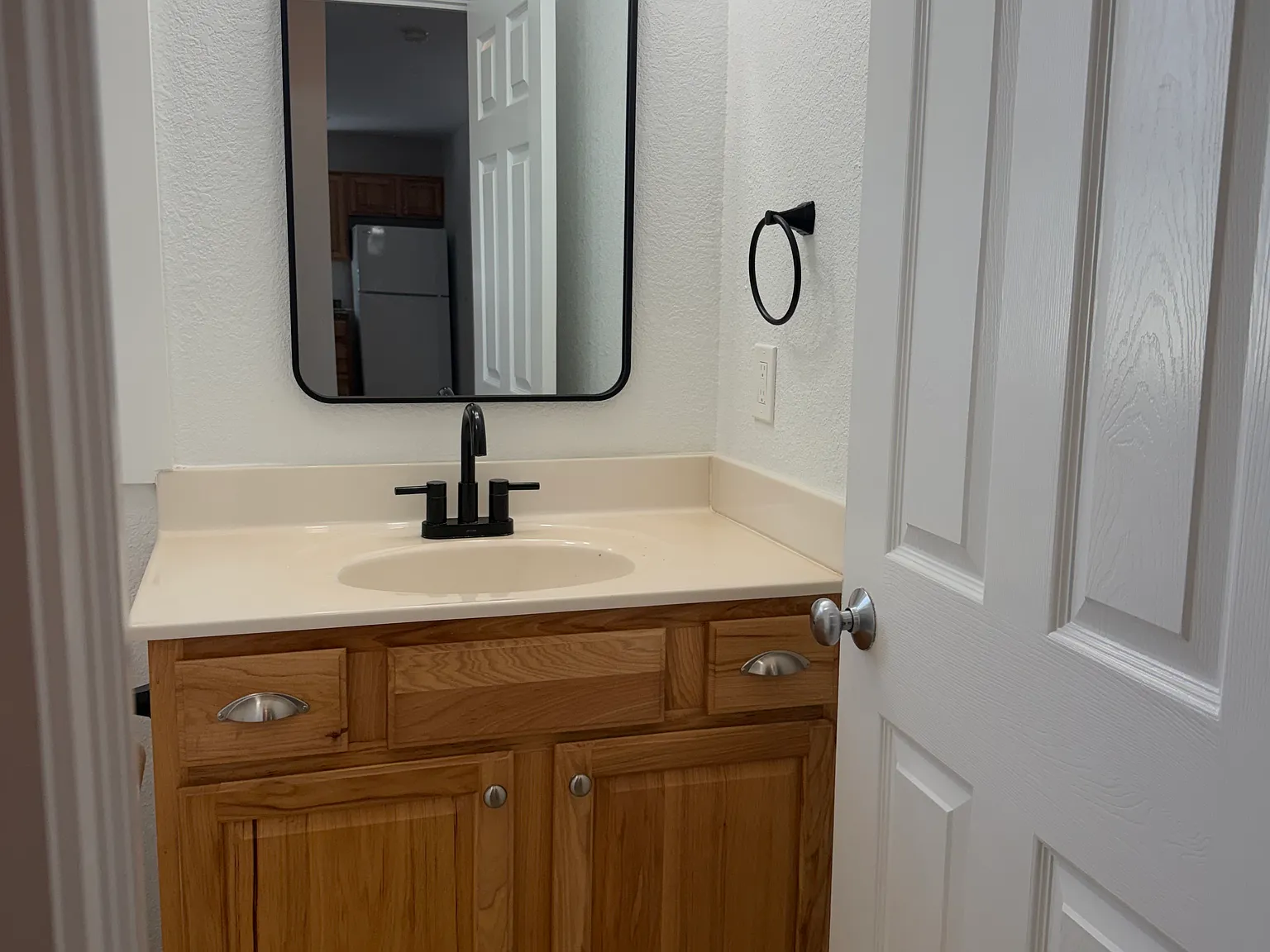 3 bed, $2,500 — Photo 3