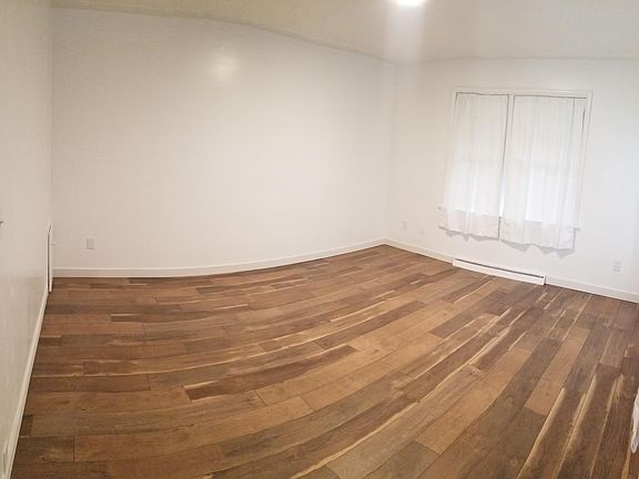 5th image of 1521 Lake Michigan Dr NW