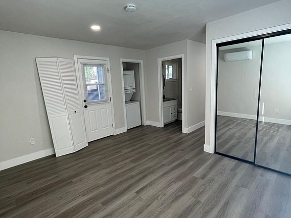 3rd image of 838 1/2 5th St