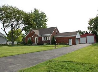 60 S Coy Rd, Oregon, OH 43616