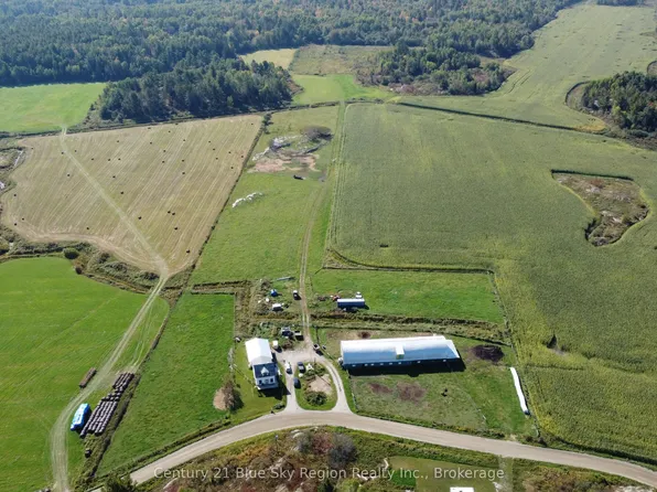 700 Piquette Rd, West Nipissing, ON P0H 2M0