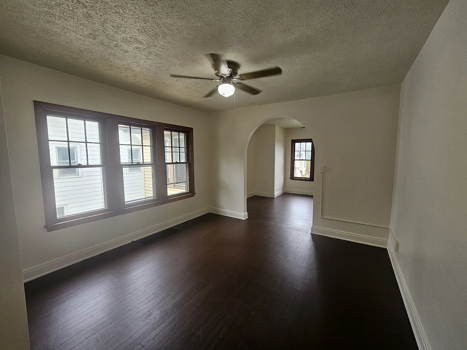 3 bed, 1304 sqft, $975 — Photo 4