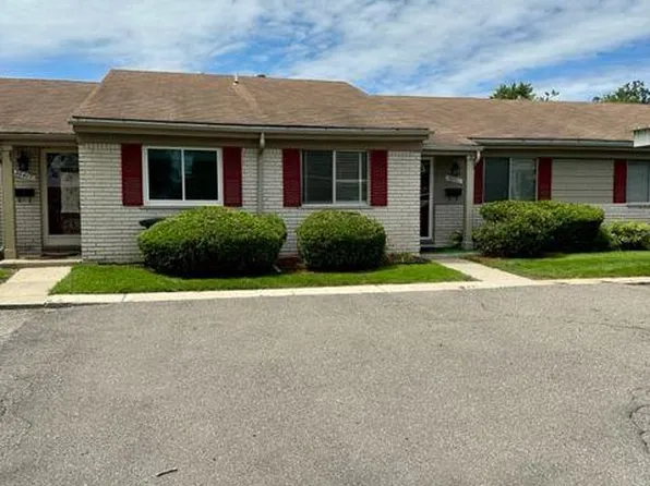 26421 Franklin Pointe Dr, Southfield, MI 48034