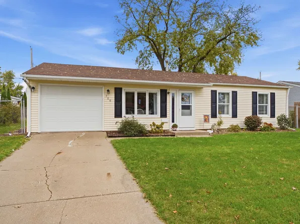 709 40th Ave, East Moline, IL 61244