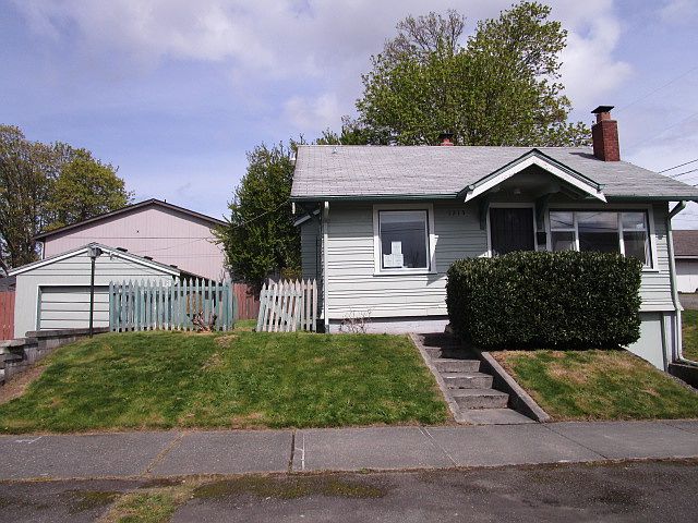 1st image of 1215 S 37th St