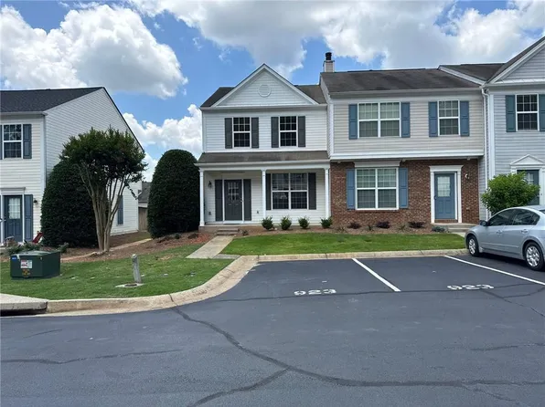 923 Prestwyck Ct, Alpharetta, GA 30004