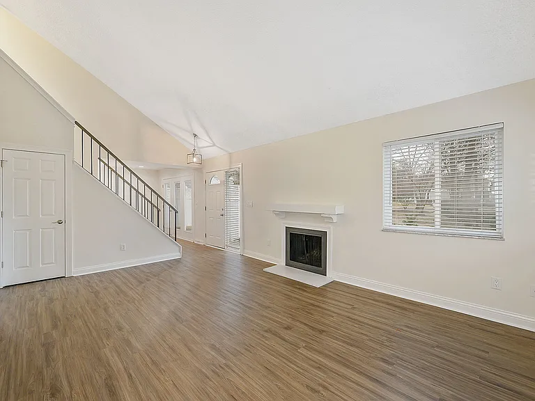 Harpers Point Apartments* — Photo 95