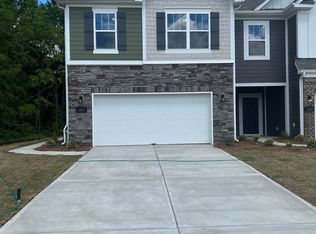 121 Harpers Run Ln, Matthews, NC 28104