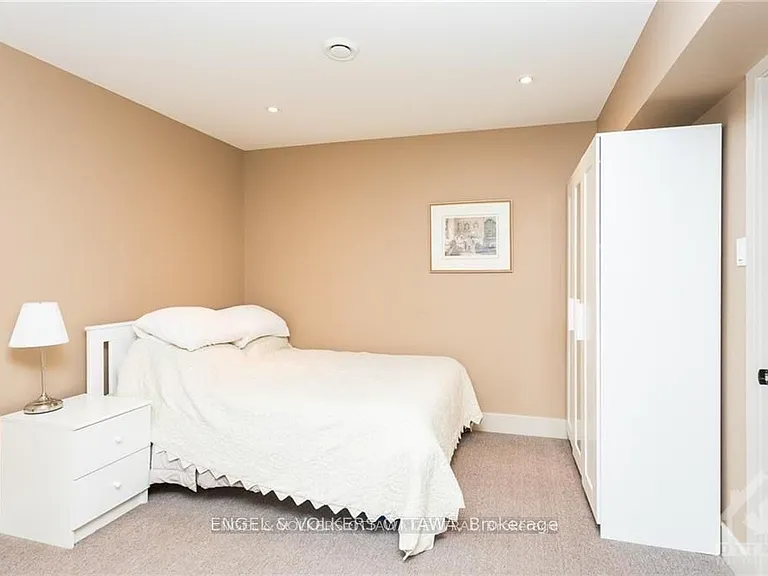 267 Kirchoffer Ave — Photo 37