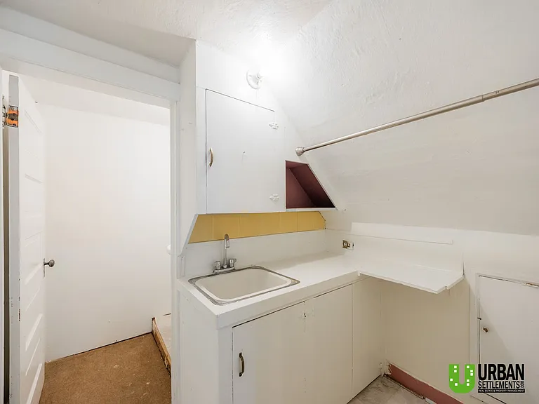 1122 S Walnut St #D — Photo 12