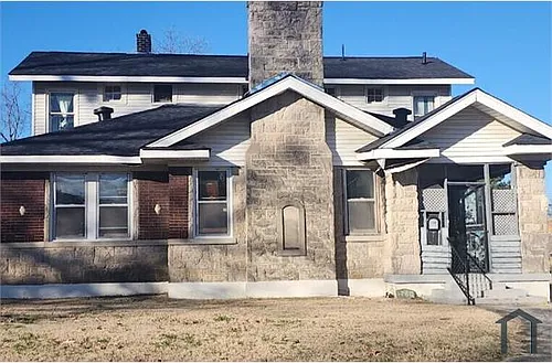 1760 Foster Ave #1 Photo 1