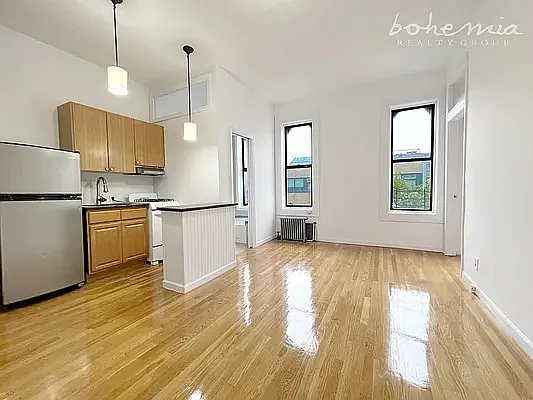 Rented by Bohemia Realty Group | media 9