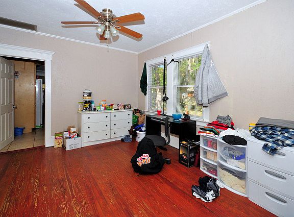 4th image of 4 Florida Ave