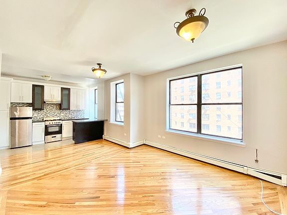2nd image of 707 Saint Nicholas Ave #4EE