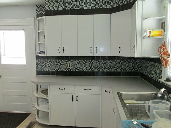 Curved Cabinets!