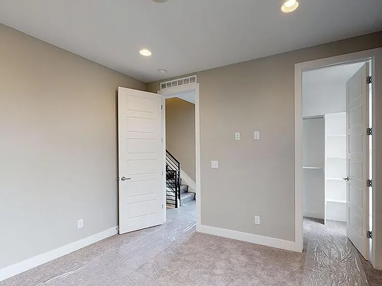 1752 W 41st Ave — Photo 23