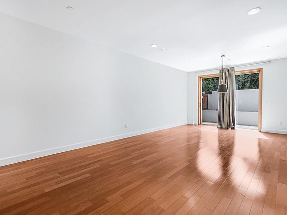 5th image of 1520 16th St Unit 104