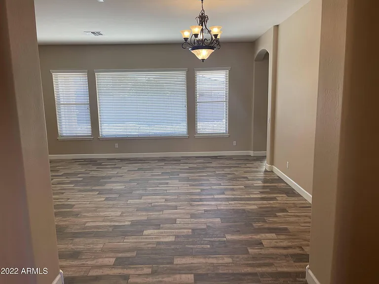 4263 E Maplewood Ct — Photo 3