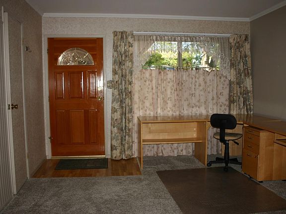 2nd image of 945 Central Park Drive