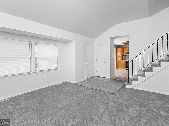 4th image of 116 Lucas Dr