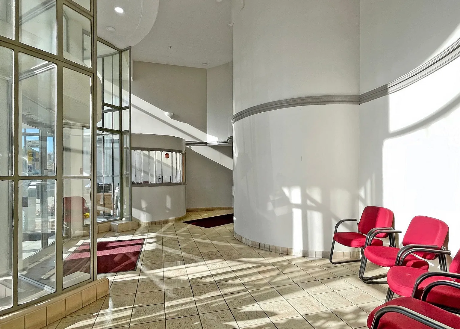 2 bed, 1199 sqft, $2,750 — Photo 3