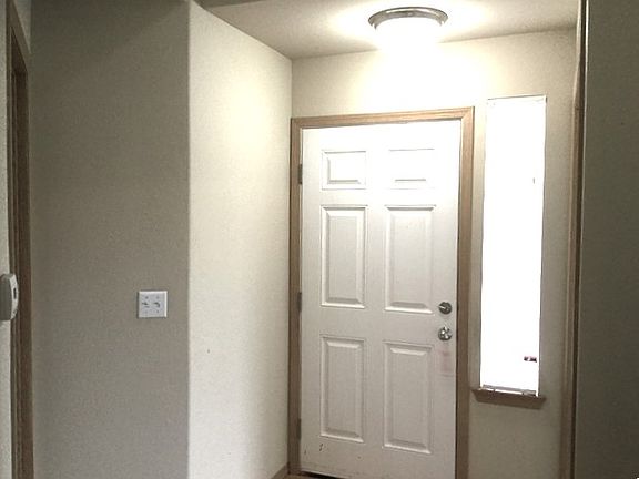 5th image of 17630 1st Avenue Ct E