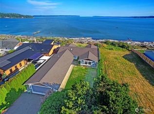 808 Livingston Bay Shore Dr, Camano Island, WA