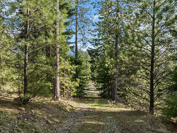 3rd image of R R Heights Dr #B