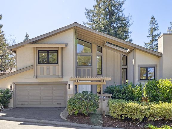 2nd image of 610 Sand Hill Cir