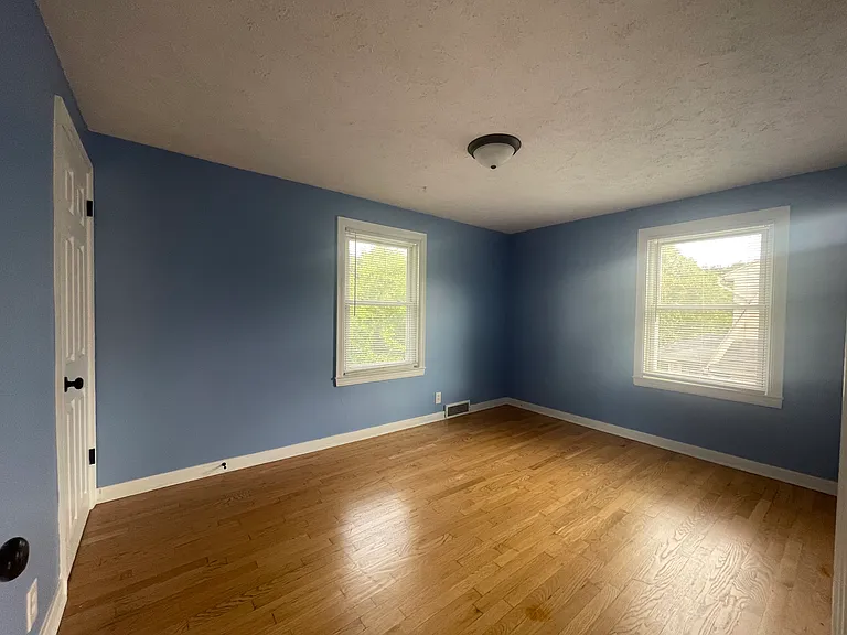 750 Pine Ave NW — Photo 13