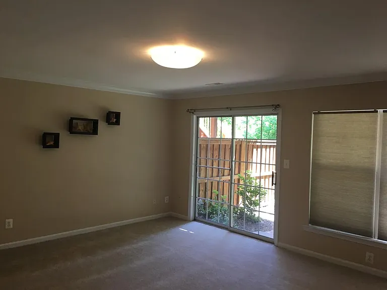 21581 Welby Ter — Photo 5