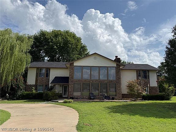 3rd image of 2503 Shadow Lake Dr