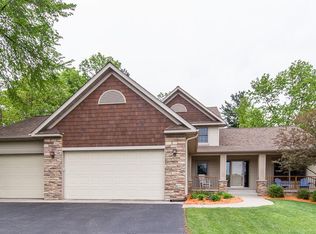 612 Park View Ct N, Hudson, WI 54016