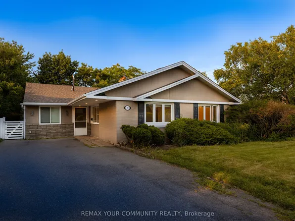 29 Wareham Dr, Mississauga, ON L5M 1B8