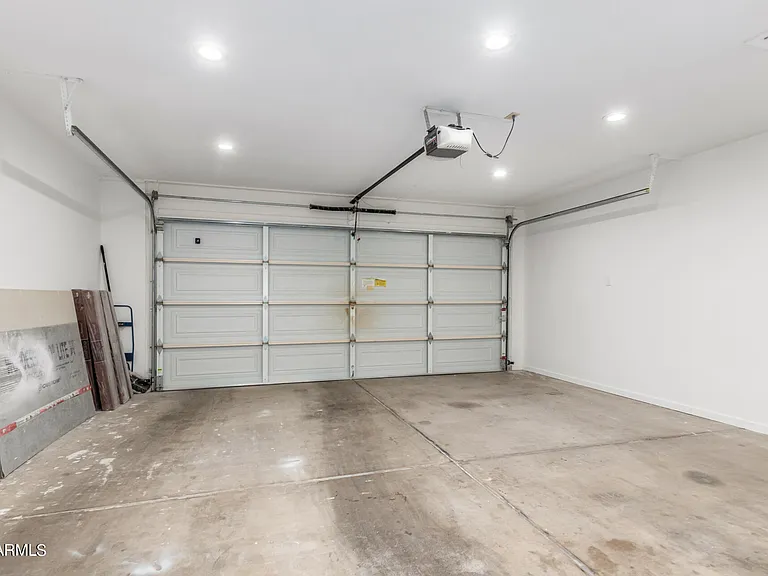 4912 E Friess Dr — Photo 33