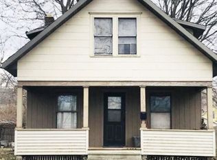 1322 E Indiana Ave, South Bend, IN 46613