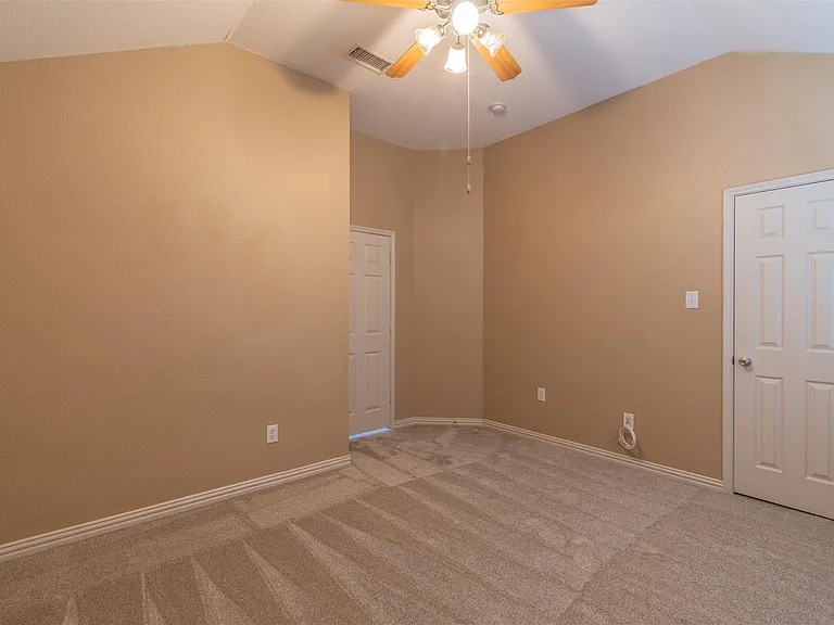 2017 Lake Highlands Dr — Photo 24