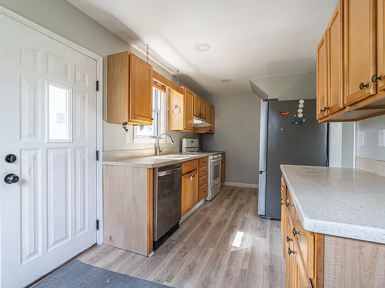 644 Meetinghouse Rd — Photo 22