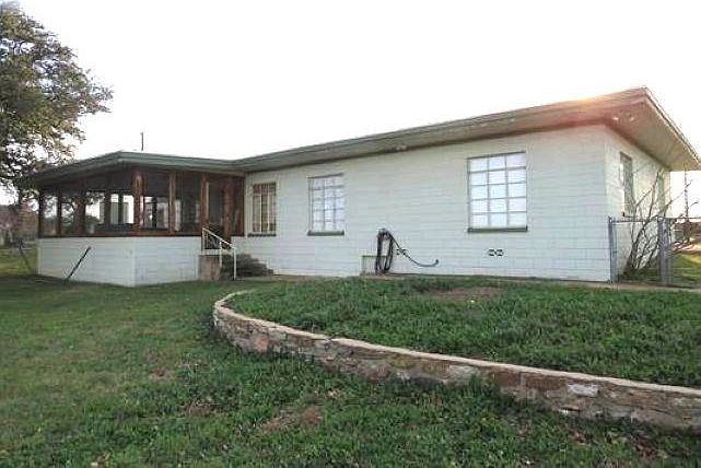 1st image of 3824 HWY 261