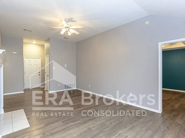 1614 Twisted Oak Dr #TWISTEDOAK1614 — Photo 7