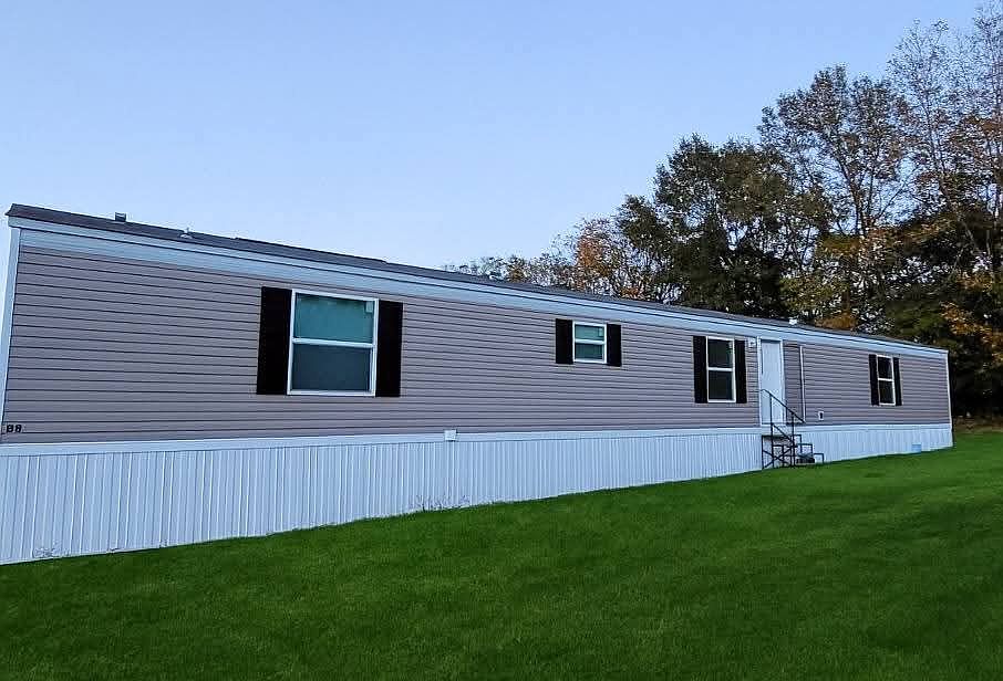 1st image of 4461 Glen Lawrence Rd #B8